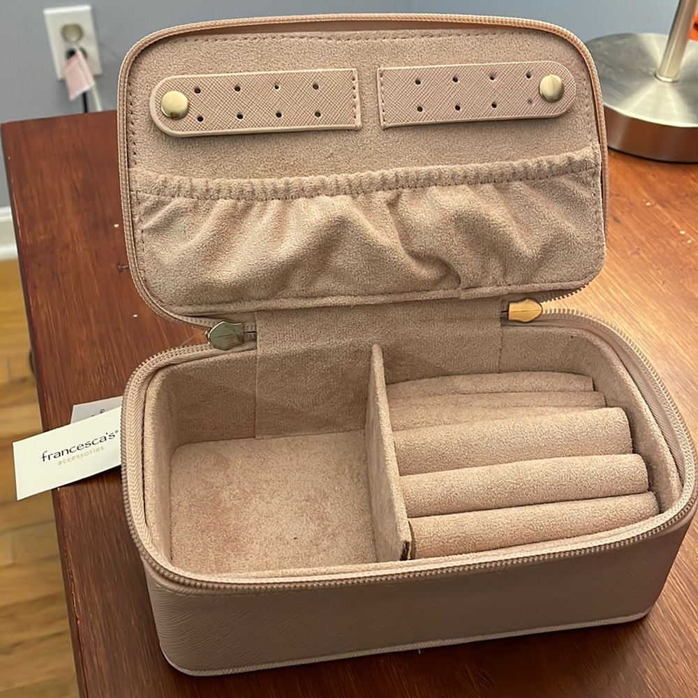 NEW Francesca’s Jewelry Case (blush)